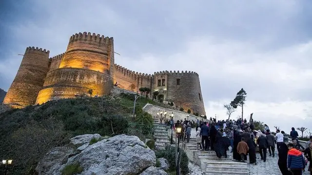 قلعه تاریخی فلکالافلاک