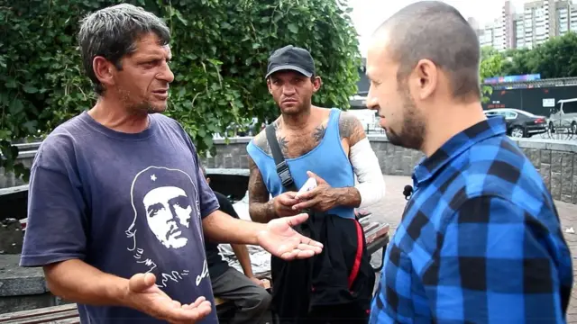 Роми повертаються на Закарпаття, хоча, як самі кажуть, не знають, чи знайдуть роботу там