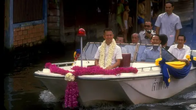 พล.ต. จำลอง ศรีเมือง