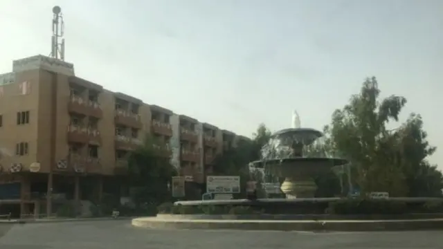 टाउनशिप का वह फव्वारा जहां तालिबान अक्सर बैठते हैं