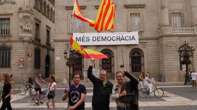 Katalan adamlar pankart