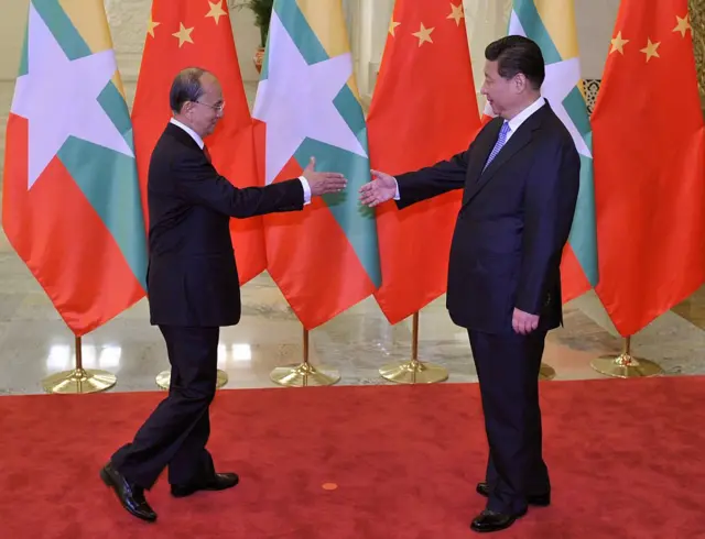 တပ်မတော်အစိုးရလက်ထက်က စခဲ့တဲ့ စီမံကိန်းကို ဦးသိန်းစိန်အစိုးရလက်ထက်မှာ ရပ်ဆိုင်းခဲ့