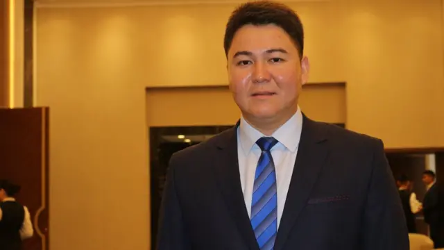 Бекназар Асанов өнөктөшү менен үч жыл мурда ачкан ишканасы бир катар өлкөгө кургак жемиш экспорттоп жатат