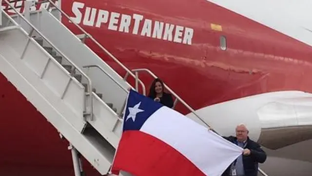 Ana Lucy Avilés abordando el SuperTanker