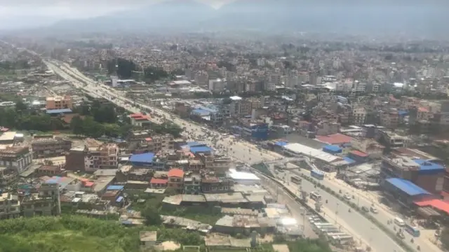 अव्यवस्थित काठमाण्डू