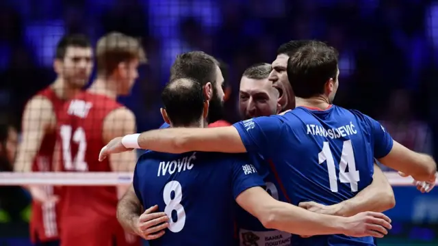 Радост репрензетативаца Србије после једног поена