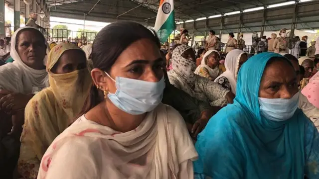 ਰਾਹੁਲ ਗਾਂਧੀ ਦੀ ਰੈਲੀ ਵਿੱਚ ਔਰਤਾਂ ਦੇ ਜੱਥੇ ਵੀ ਪਹੁੰਚੇ ਹਨ