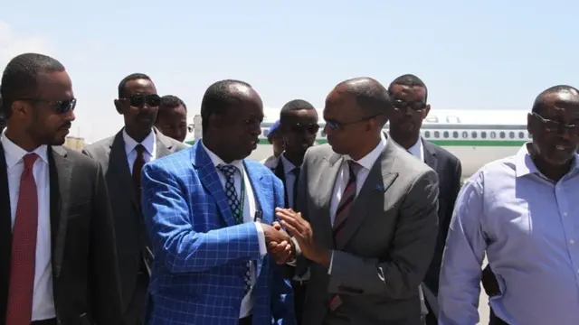 Ra'iisul Wasaaraha Soomaaliya Xasan Cali Kheyre ayaa ka qeyb gelay Munaasabada lagu daah-furay duulimaadka Muqdisho iyo Nairobi,