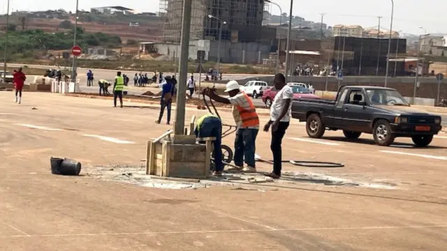 Abakozi bari kubaka i Yaounde