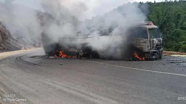 သြဂုတ်လ ၂၉ ရက်နေ့ က မူဆယ်နားမှာ မီးရှို့ခံရတဲ့ ကုန်ကားတစ်စီး