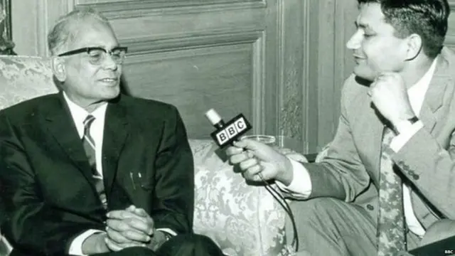 બીબીસી સ્ટુડિયોમાં જયપ્રકાશ નારાયણ