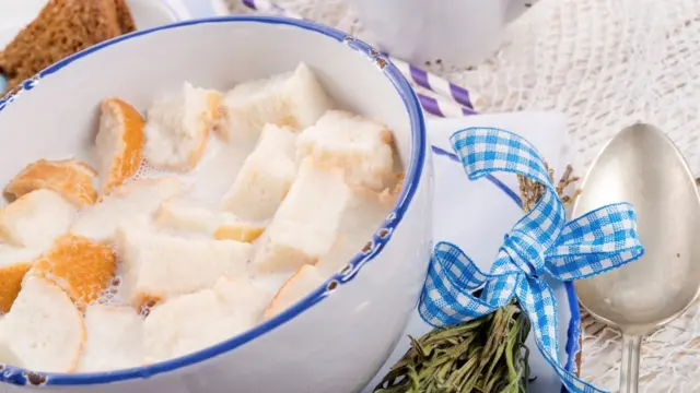 Хлеб в молоке