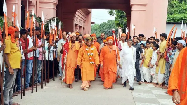 योगी आदित्यनाथ