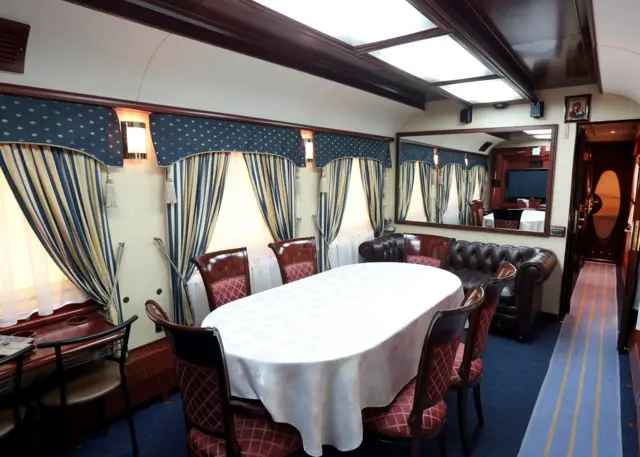 Вагон-салон, Укрзалізниця