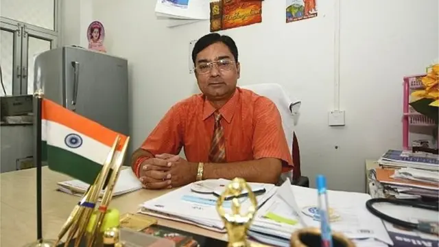 लखनऊ के किंग जॉर्ज मेडिकल यूनिवर्सिटी में कोविड प्रबंधन के इंचार्ज डॉक्टर सूर्यकांत त्रिपाठी