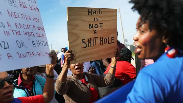 ट्रंप की टिप्पणियों के खिलाफ प्रदर्शनों का दौर जारी है