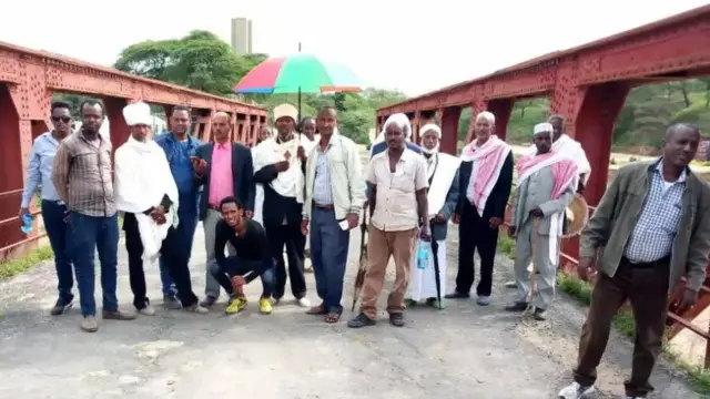 ኣብ ዓዲ ክሳድ ዒቃ