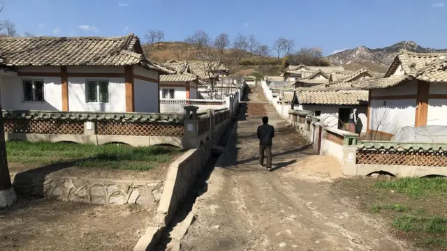 Pyongyang yakınlarında bir köy