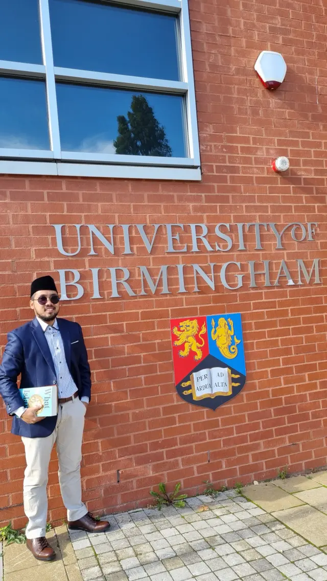 amar alfikar, transpria, transgender, islam, pesantren