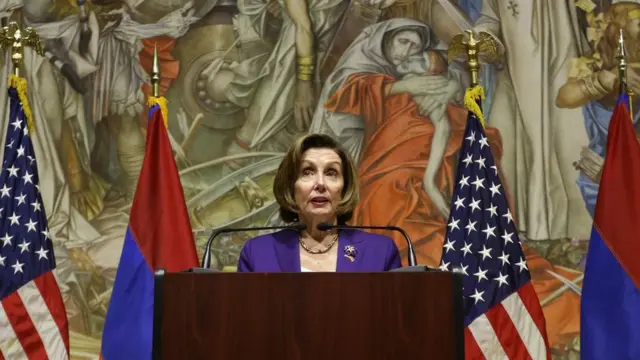 Пелоси выступила в поддержку Армении, но она не представляет правительство США