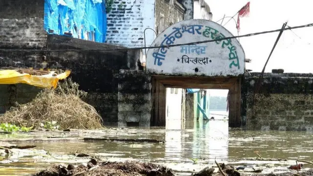 પ્રાચીન નીલકંઠેશ્વર મંદિર