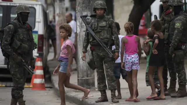 Militares atuandojogos de aposta cassino onlinefavela carioca,jogos de aposta cassino onlinefotojogos de aposta cassino onlinemarçojogos de aposta cassino online2018