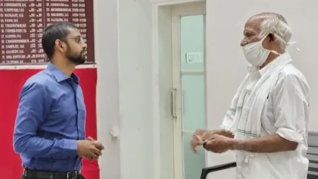 విజయవాడ సబ్ కలెక్టర్ తో గోపాలస్వామి