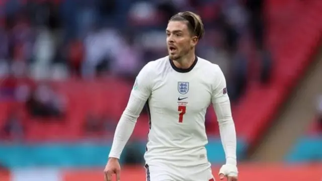 An yi wa kyaftin din na Aston Villa, Jack Grealish farashi fam miliyan 100