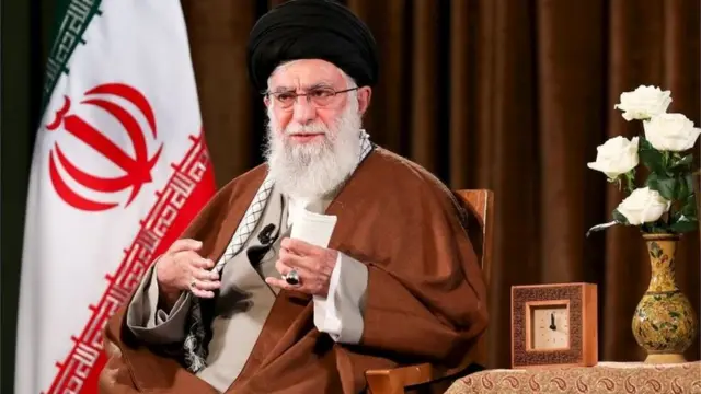 လူသားချင်း အကူအညီ ပေးဖို့ ဆိုတဲ့ အမေရိကန် ရဲ့ ကမ်းလှမ်း မှု ကိုတော့ ထိပ်တန်း ခေါင်းဆောင် အယာတိုလာ ခါမေနီက ပယ်ချ