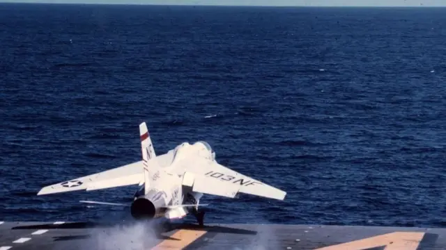 крейсер USS Ticonderoga