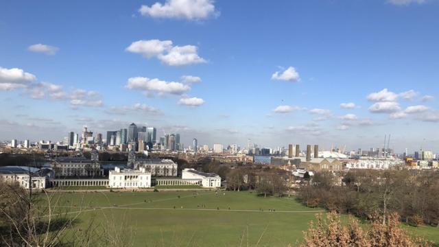 从伦敦格林尼治公园眺望伦敦