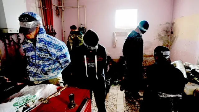 Жители Русской Лозовой