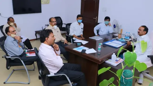 అధికారులతో ఈటల రాజేందర్ సమావేశం