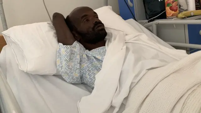 ከመስጠም አደጋ የተረፈው ስደተኛ ያሰለፈውን እንዲህ ይተርካል