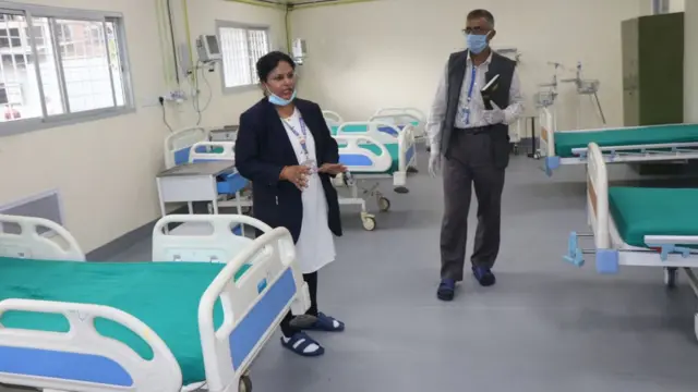 सघन उपचार र भेन्टिलेटर चाहिने बिरामीको सङ्ख्या बढिरहेको तथ्याङ्खले देखाउँछ