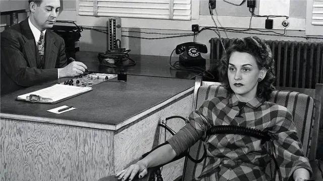 20 ویں صدی میں جھوٹ کا پتہ لگانے والی تکنیکیں بہت زیادہ ناقص تھیں