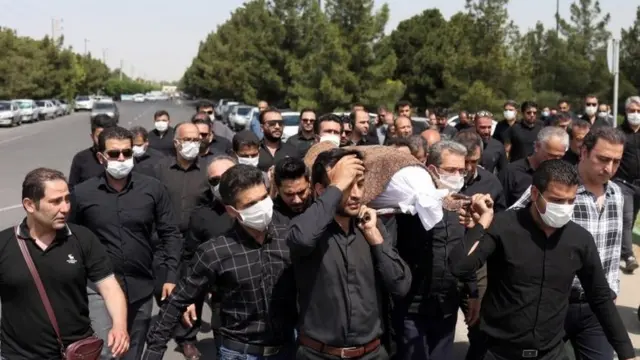 تشییع جنازه در تهران