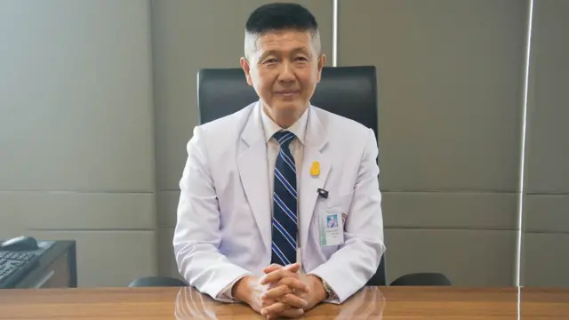 พล.ต.ท. วิฑูรย์ นิติวรางกูร นายแพทย์ใหญ่ รพ. ตำรวจ