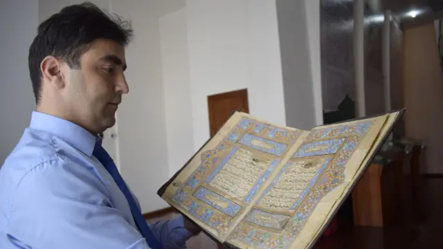 Quranın nadir əlyazma kolleksiyası