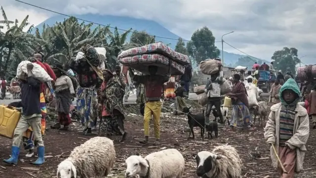 Abaturage barimo guhunga agace ka Kibumba kuwa kabiri tariki 24 Gicurasi 2022