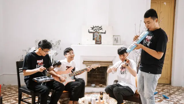 Họ trở thành đại diện không chỉ cho thế hệ mình mà cho một cách làm nhạc mới, từ sự thôi thúc của bản thân