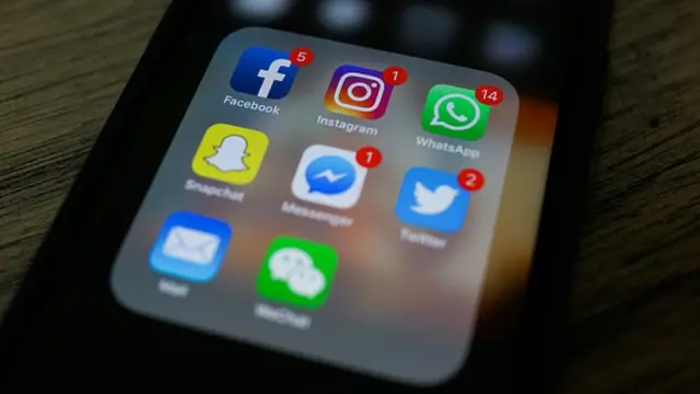 முதல் முறை வாக்காளர்கள்