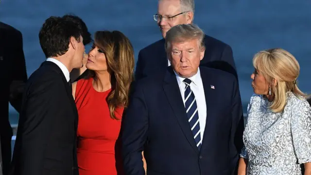 Мелания Трамп целует Джастина Трюдо в щеку