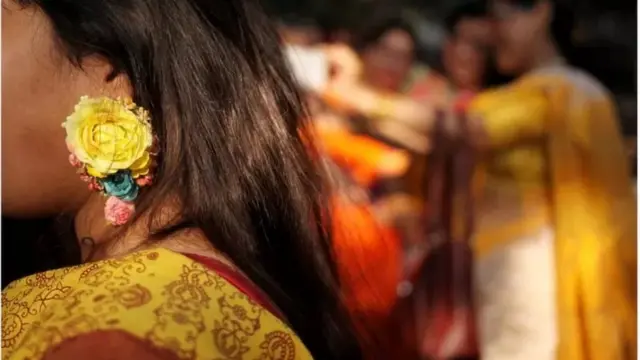 বাংলাদেশে নানাভাবে নারীদের নিগ্রহ বা হেনস্থার শিকার হতে হয়।