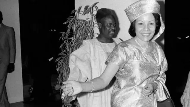 Germaine Ahidjo, décédée le 20 avril 2021 à Dakar, est inhumée près de son mari au cimetière musulman de Yoff