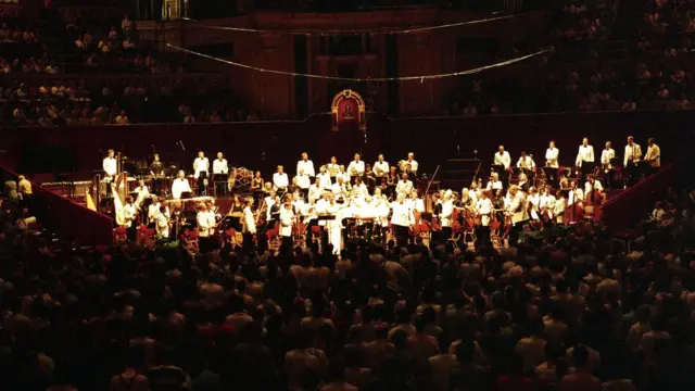 La mezzosprano sueca Anne Sofie von Otter con la Orquesta Sinfónica de Londres.