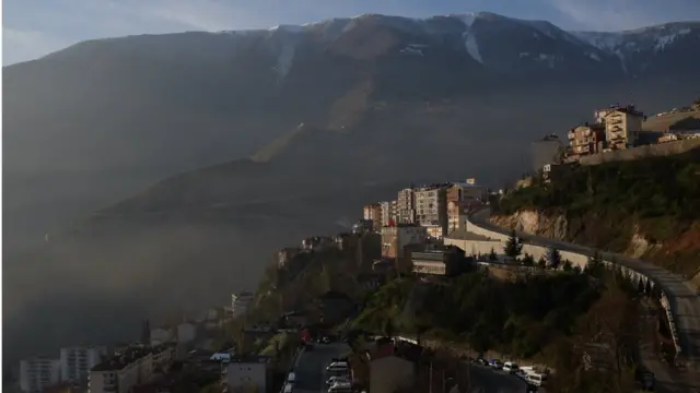 Dağ yamacına kurulu Artvin'in coğrafyası maden, baraj ve hidroelektrik santral projeleriyle baştan şekillendiriliyor