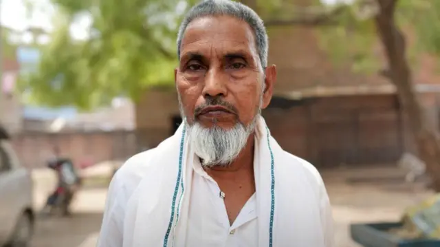 نواب خان خياط من دائرة مودي الانتخابية