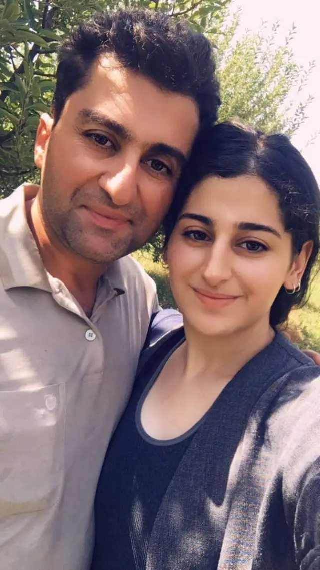 عکسی از ژینو و پدرش رزگار بیگزاده