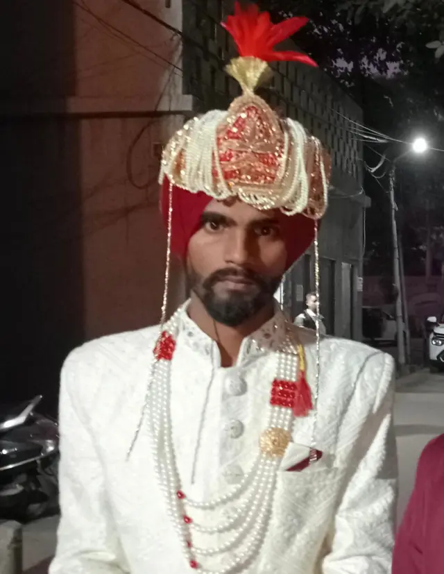 ਦੀਪਕ ਮੁਤਾਬਕ ਉਹ ਵਿਆਹ ਵਾਲੇ ਦਿਨ 100 ਬੰਦਿਆਂ ਸਮੇਤ ਮੋਗਾ ਪਹੁੰਚ ਗਿਆ ਸੀ